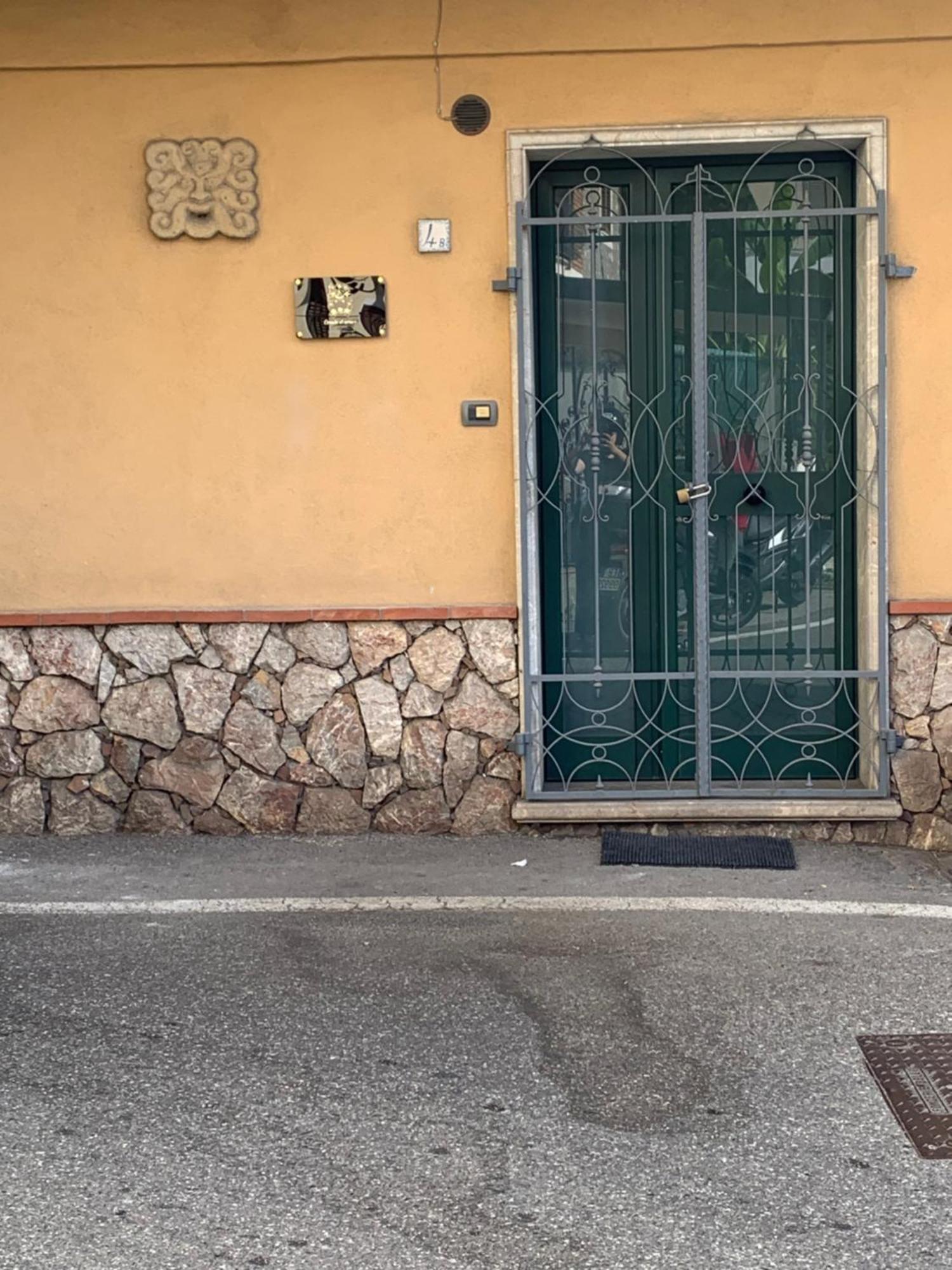 Cocciu D'Amuri Apartment Taormina Exteriör bild